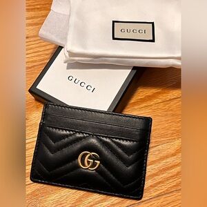 Black Gucci Marmont Card Holder